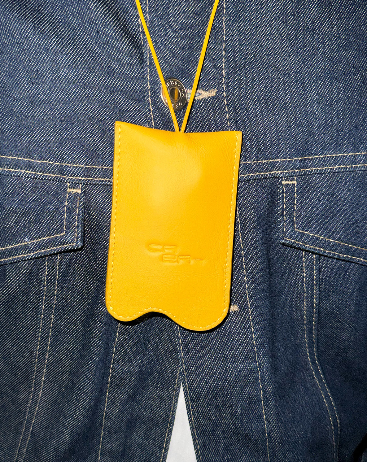 NEVER FORGET key etui